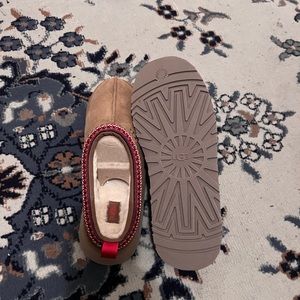 UGG Australia Tazz Women's Suede Slipper - Chestnut, 11